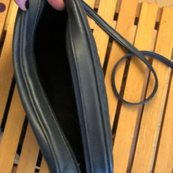 Lesley Fay Brown Leather Quilted Shoulder Ba - Picture 7 of 7